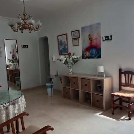 Pension Larra Mairena De Alcor Εξωτερικό φωτογραφία